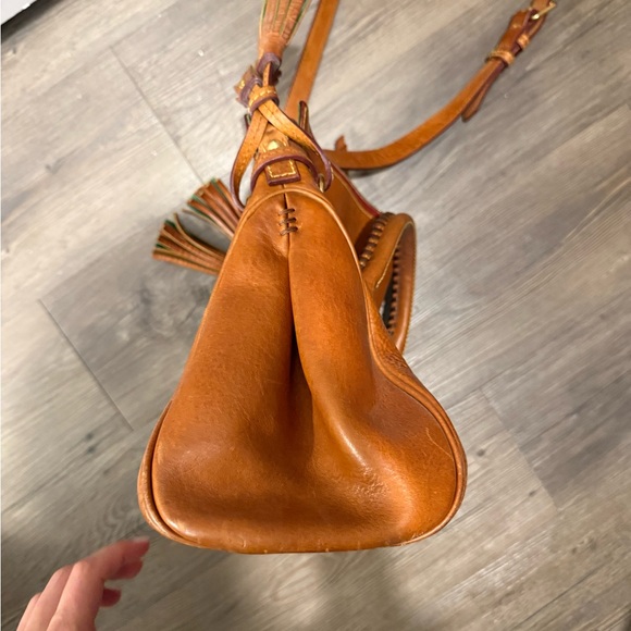 Dooney and Bourke Camel Leather Bag - Picture 4 of 7